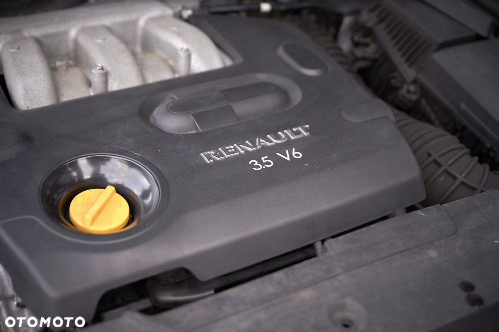 Renault Laguna 3.5 V6 Initiale - 24