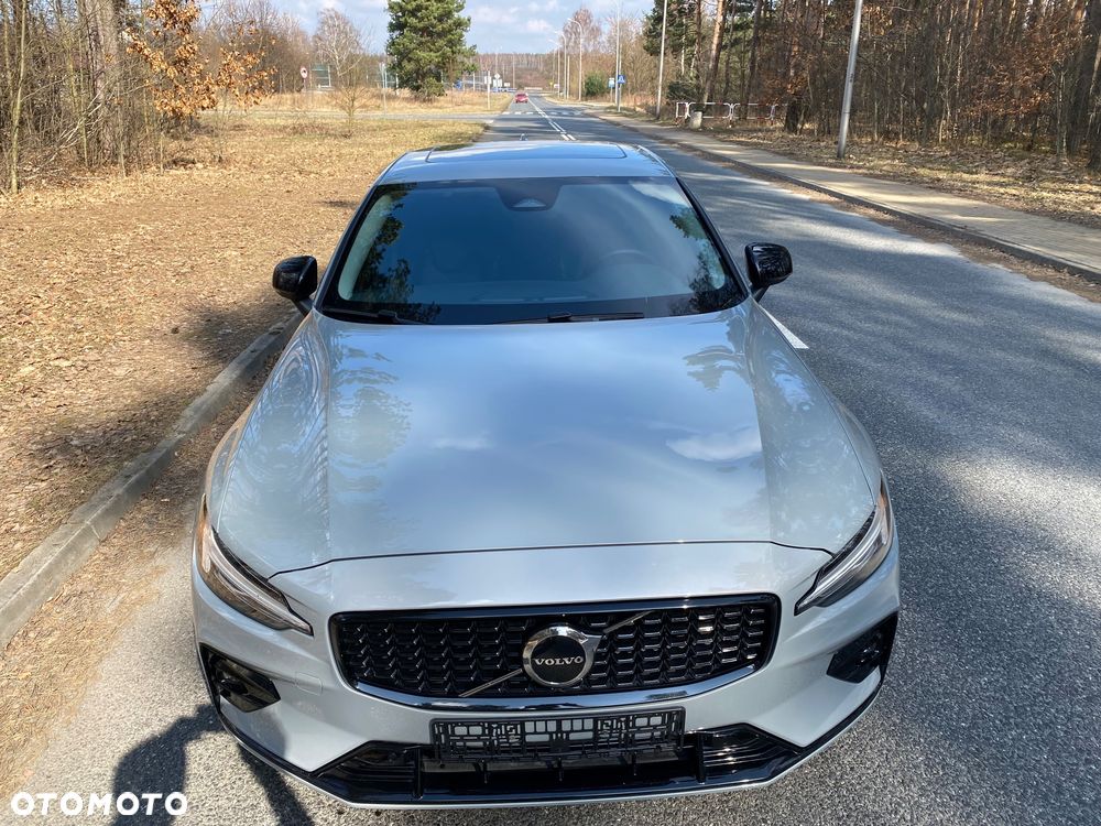 Volvo S60 T5 Drive-E Dynamic Edition (Kinetic) - 2