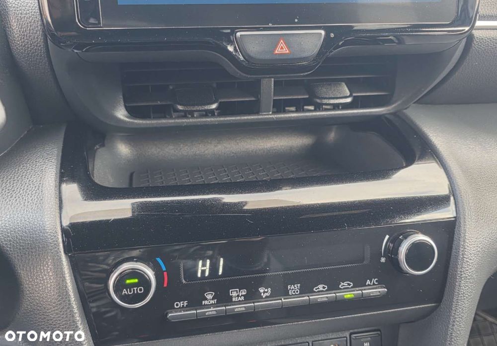 Toyota Yaris Cross - 16