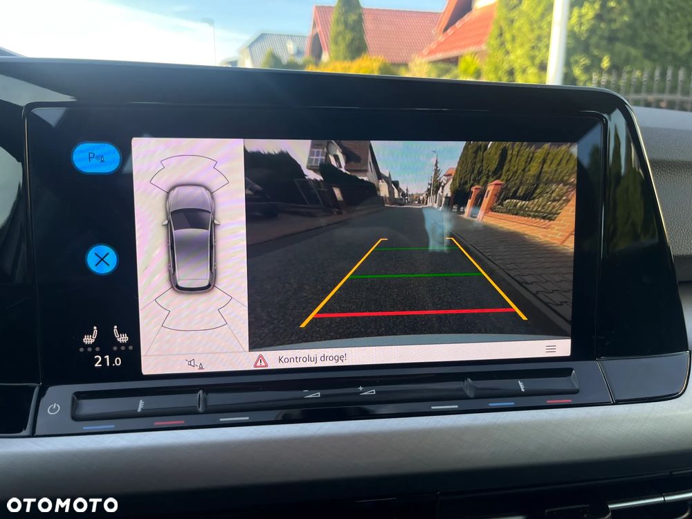 Volkswagen Golf - 21