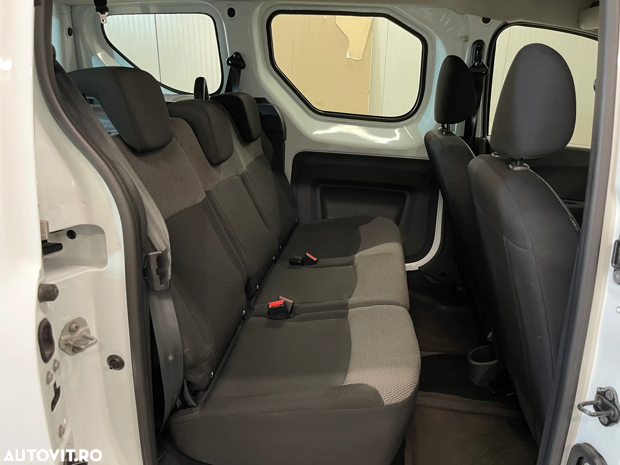 Dacia Dokker TCe 100 GPF Comfort - 10