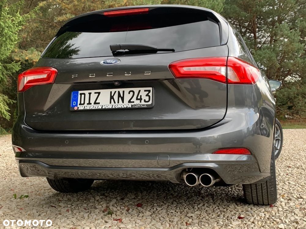 Ford Focus 1.5 EcoBlue Start-Stopp-System ST-LINE DESIGN - 9