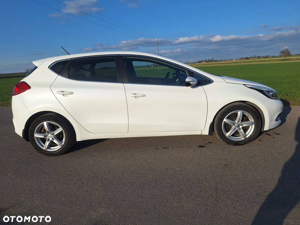 Kia Ceed 1.6 GDI DCT Platinum Edition - 14