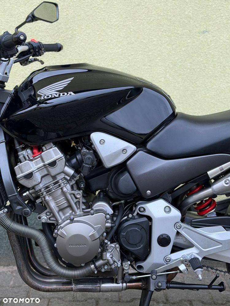 Honda Hornet - 25