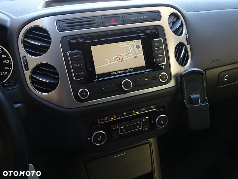 Volkswagen Tiguan 2.0 TDI DPF BlueMotion Technology Cup Sport & Style - 30