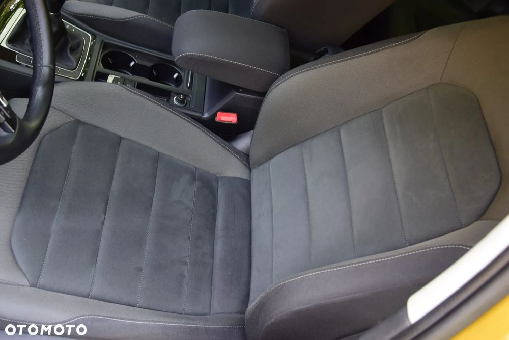 Volkswagen Golf 1.4 TSI BMT Highline - 26