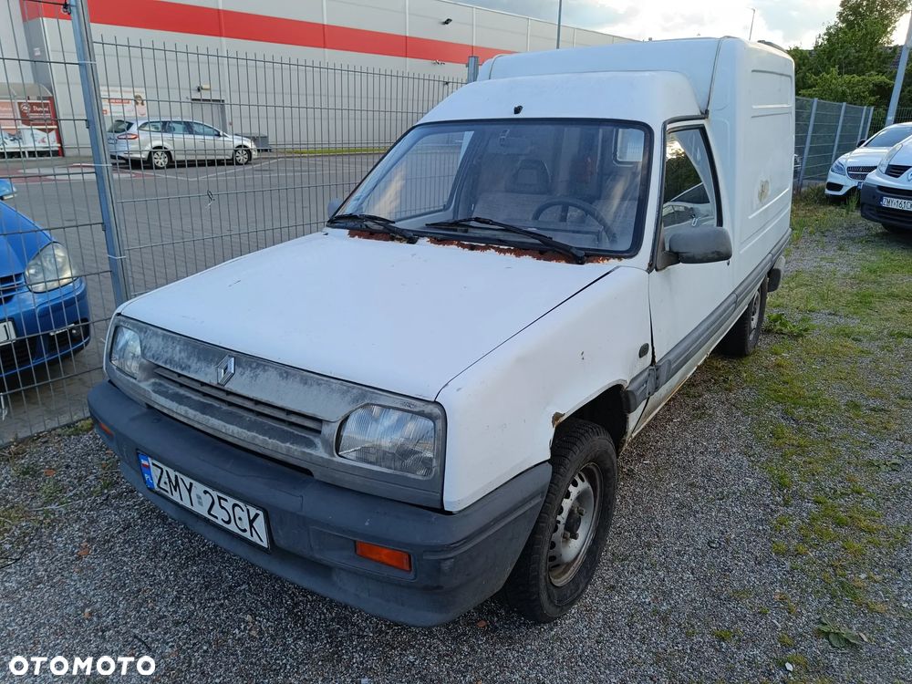 Renault RAPID - 1