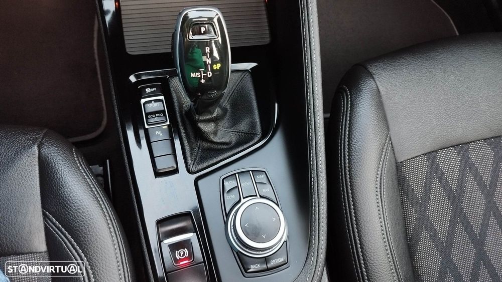 BMW X1 16 d sDrive xLine Auto - 38