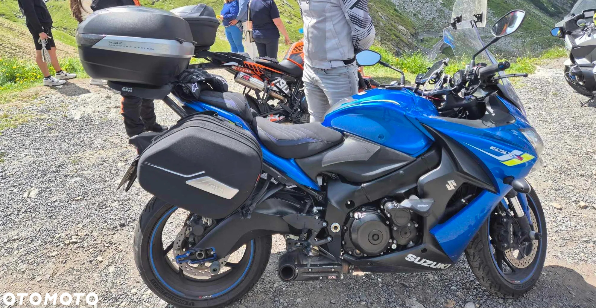 Suzuki GSX 1000 - 3