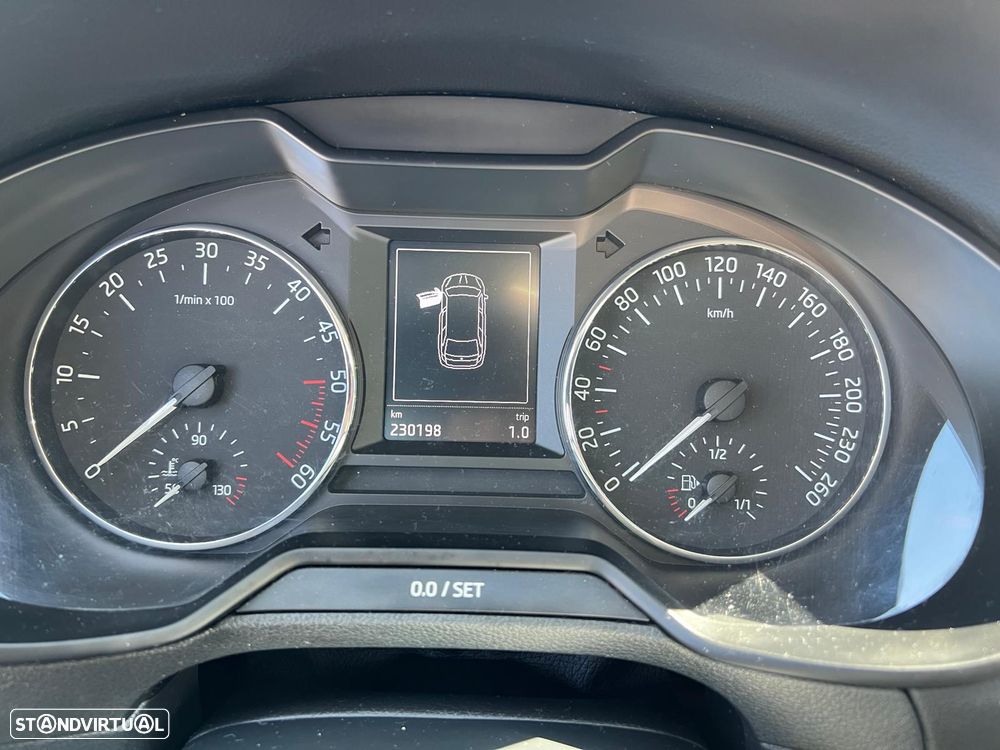 Skoda Octavia Break 1.6 TDi Style DSG - 16