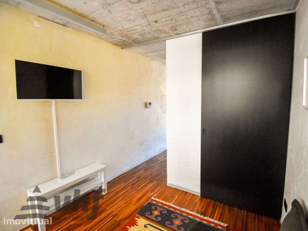 T0 Mobilado com Lugar de Garagem junto ao Polo Universitário | Porto - Grande imagem: 2/26