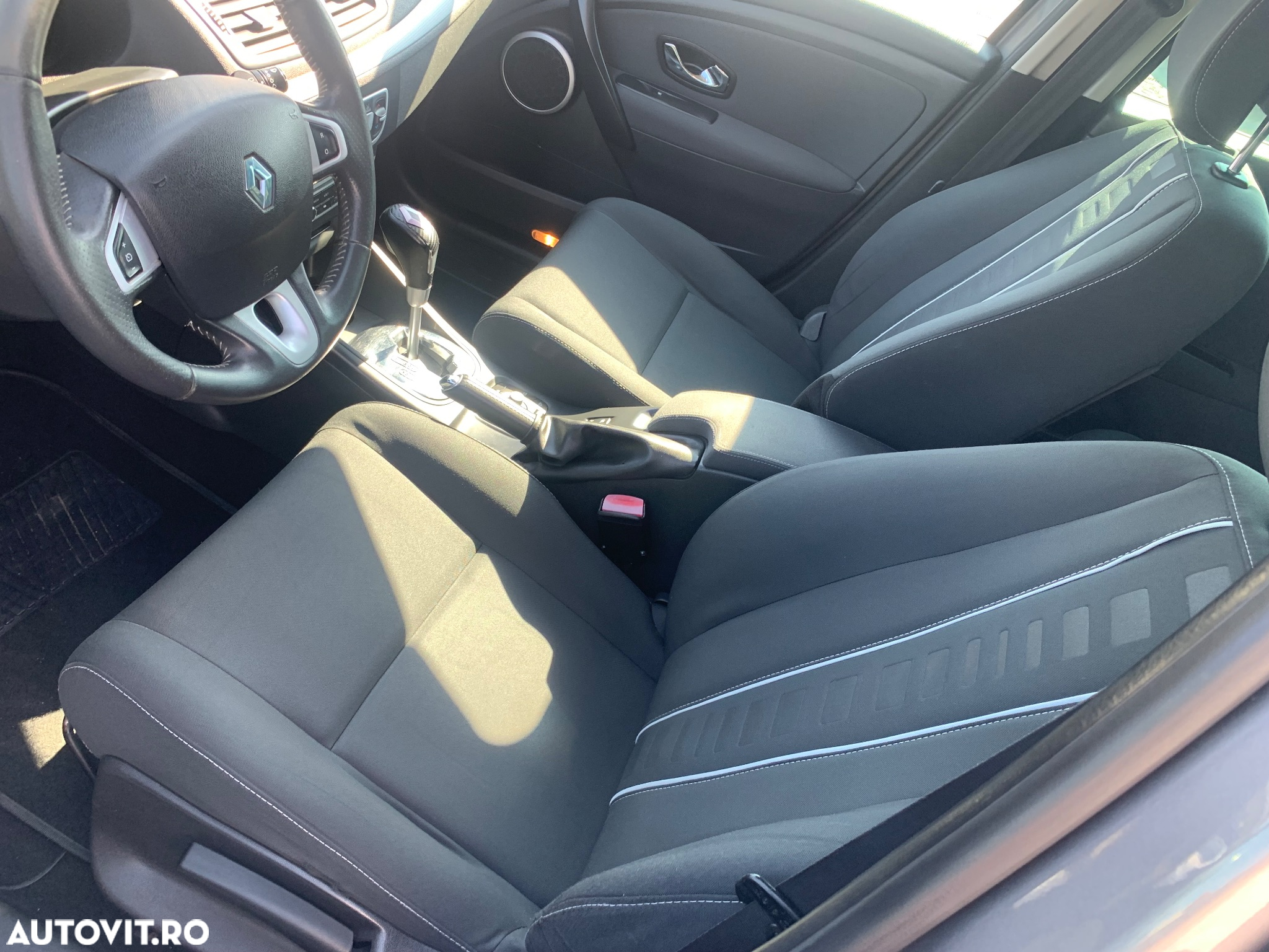 Renault Megane 1.5 dCi Dynamique Aut. - 7