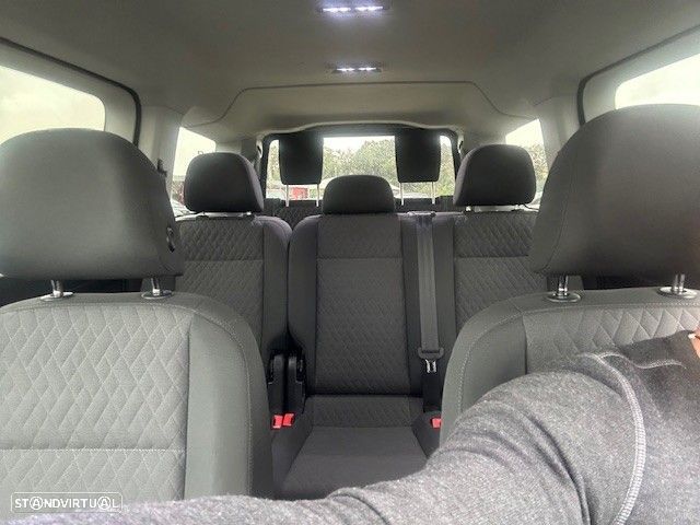 VW Caddy - 32