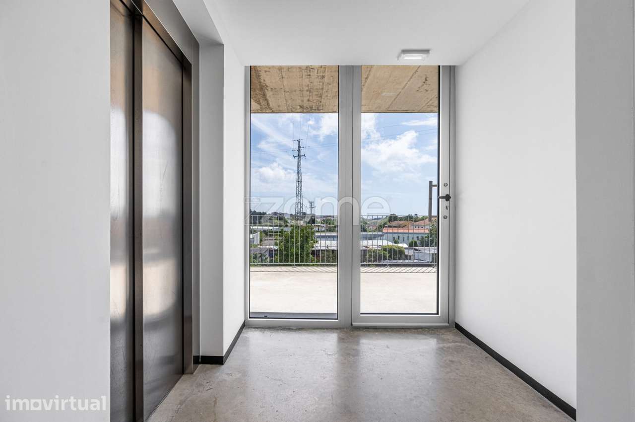 Apartamento T1 semi-novo em Vilar do Paraíso, Vila Nova de Gaia - Grande imagem: 2/28