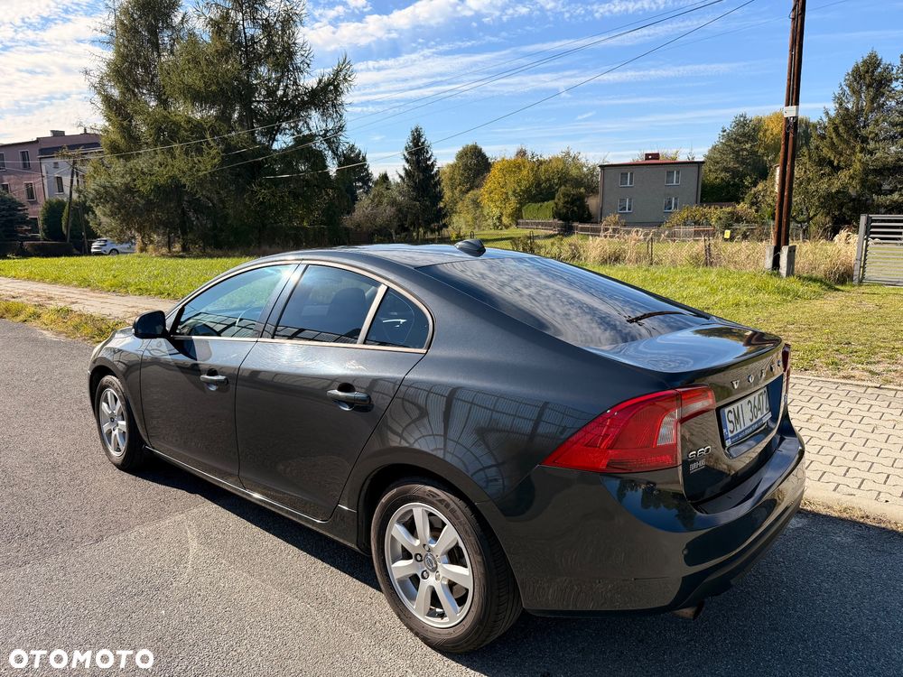 Volvo S60 - 4