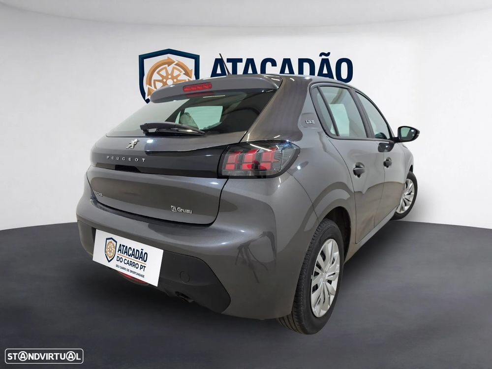 Peugeot 208 - 14