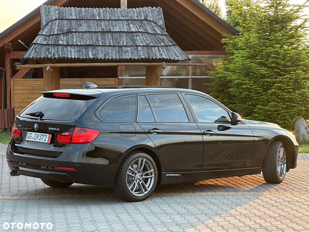 BMW Seria 3 320d xDrive DPF Edition Exclusive - 21