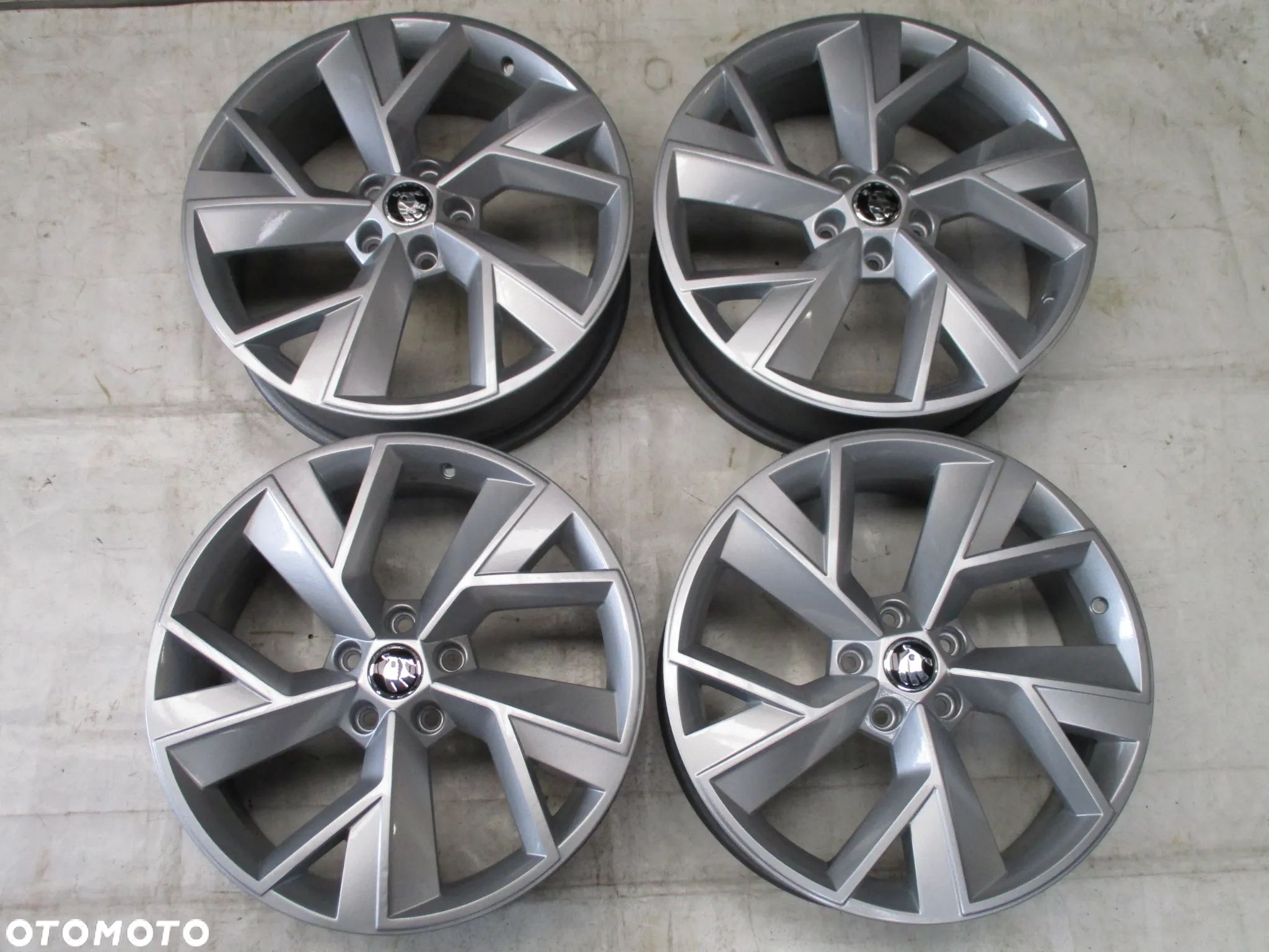 FELGI ALUMINIOWE 19 SKODA KODIAQ I KODIAQ I FACELIFT ET43 - 1