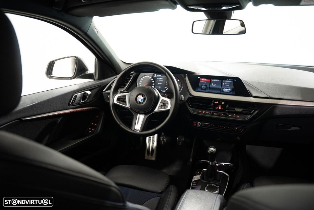 BMW 116 d Corporate Edition M — fotografia 8