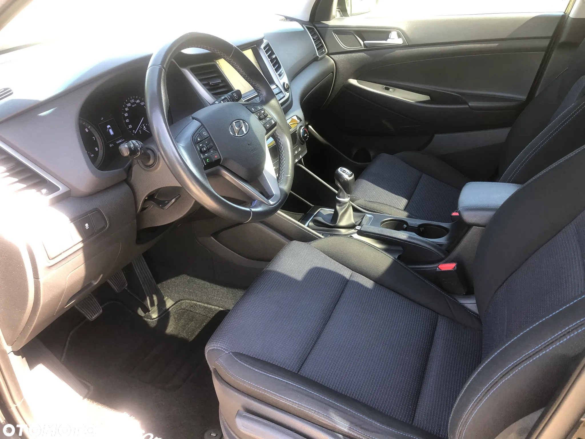 Hyundai Tucson 1.6 GDi 2WD Premium - 16
