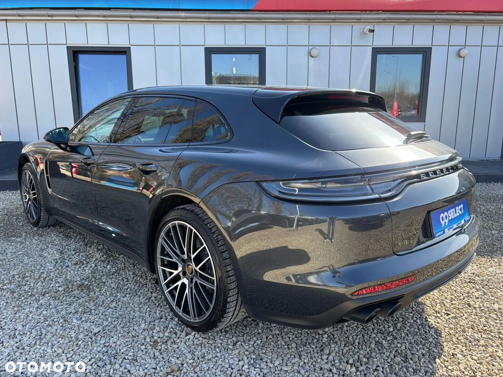 Porsche Panamera 4 Platinum Edition - 3