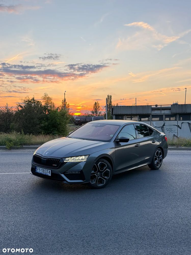 Skoda Octavia 2.0 TDI RS DSG - 1