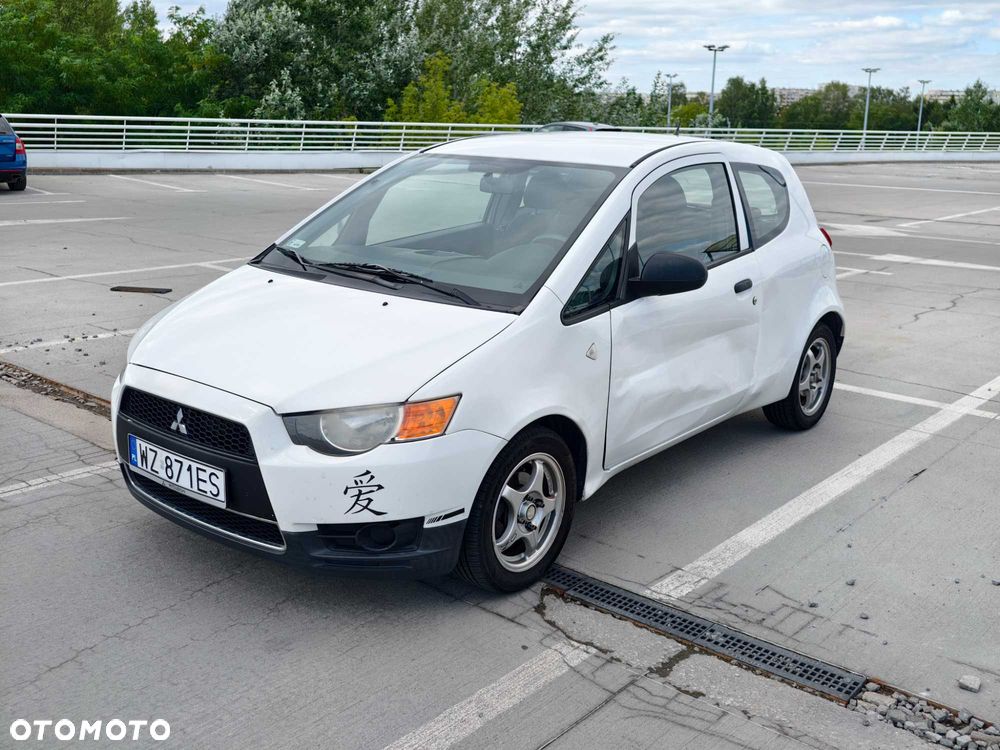 Mitsubishi Colt - 2