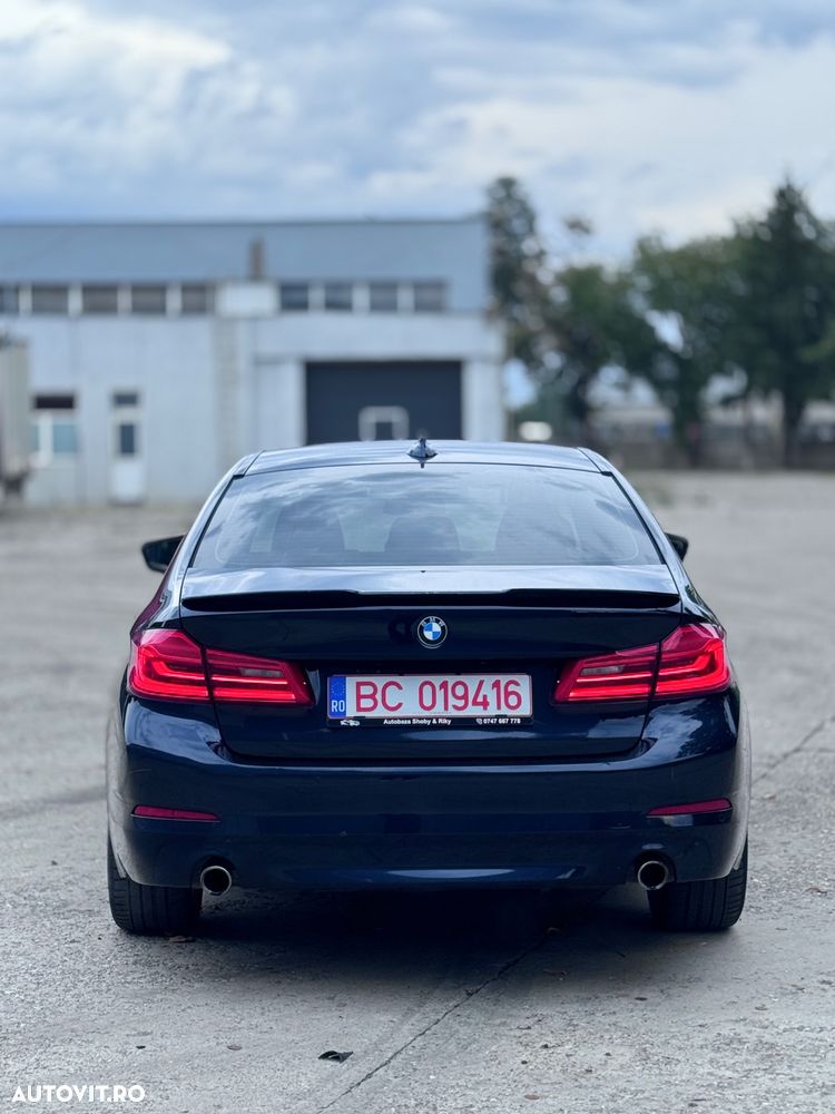 BMW Seria 5 520i AT - 37