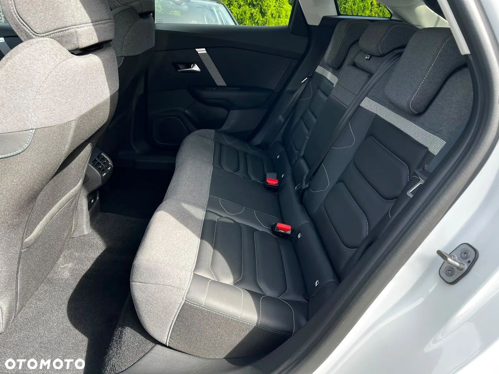 Citroën C4 BlueHDi 130 Stop&Start EAT8 SHINE - 12