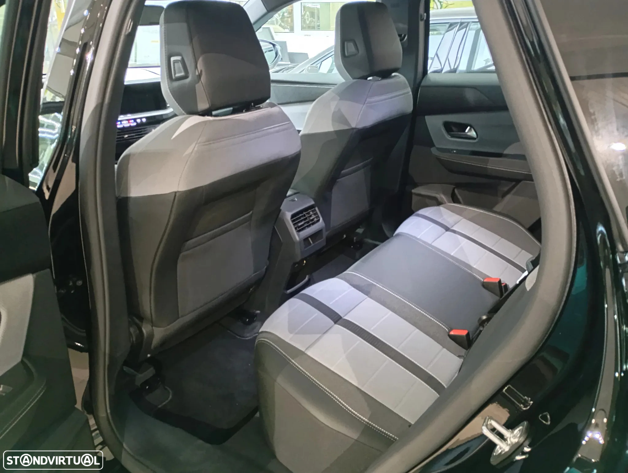 Opel Grandland 1.2 Hybrid GS eDCT - 9
