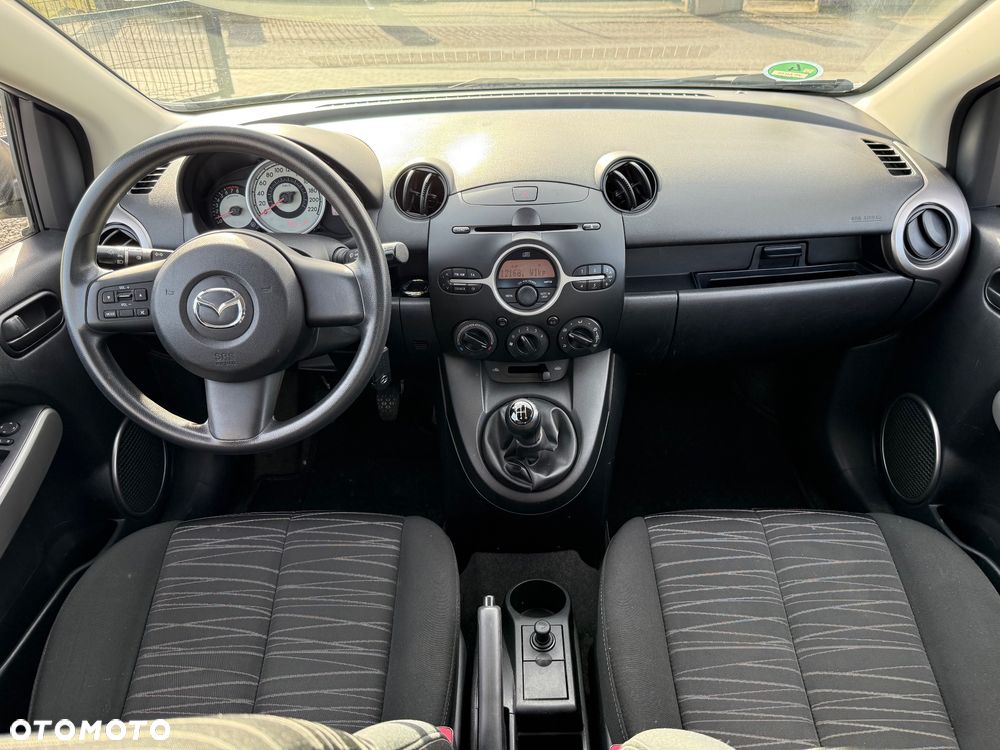 Mazda 2 - 22