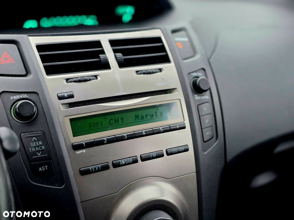 Toyota Yaris 1.4 D-4D Edition - 14