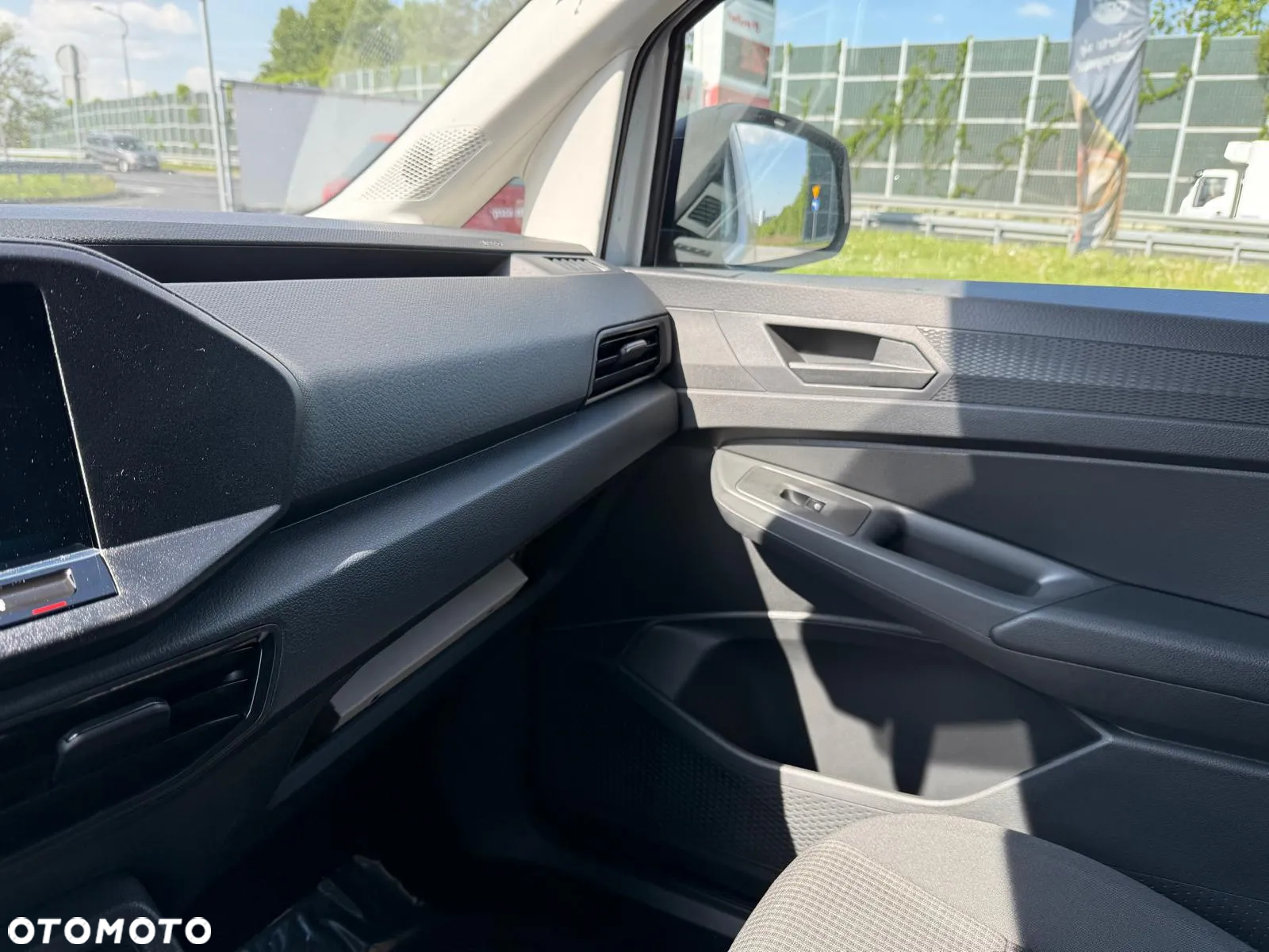 Volkswagen Caddy - 28