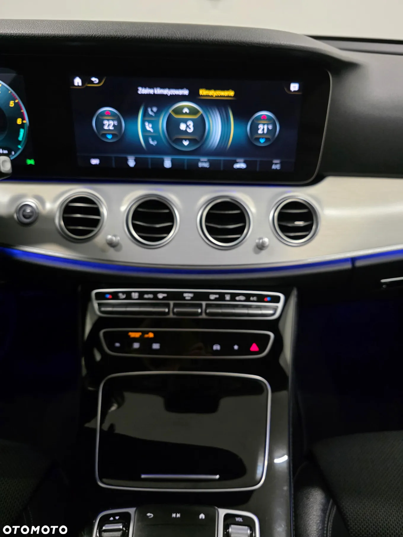 Mercedes-Benz Klasa E 220 d 4Matic 9G-TRONIC AMG Line - 16