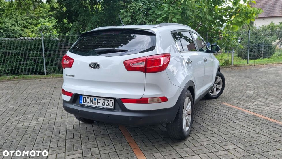 Kia Sportage 2.0 S - 10