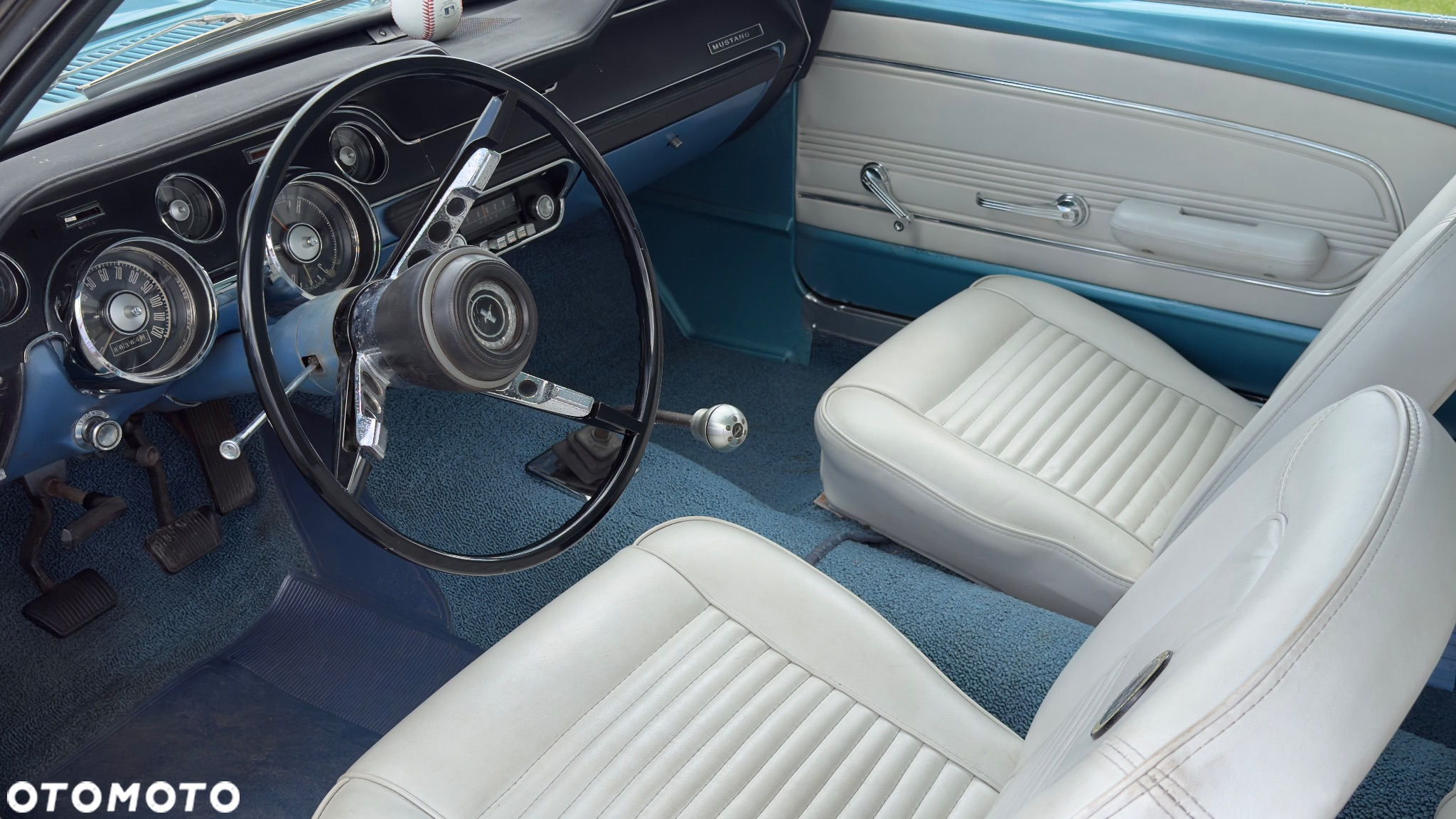 Ford Mustang - 6