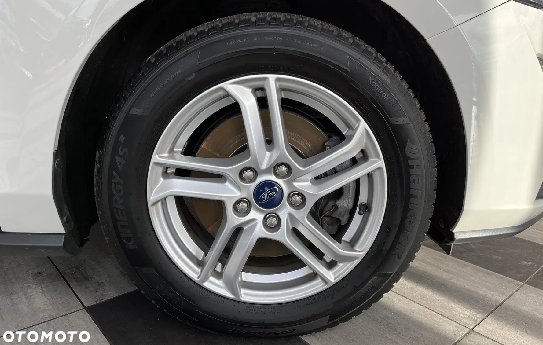 Ford Focus - 8