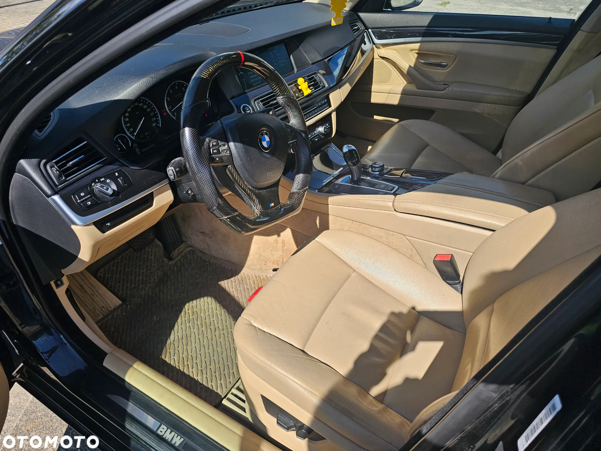 BMW Seria 5 523i - 11