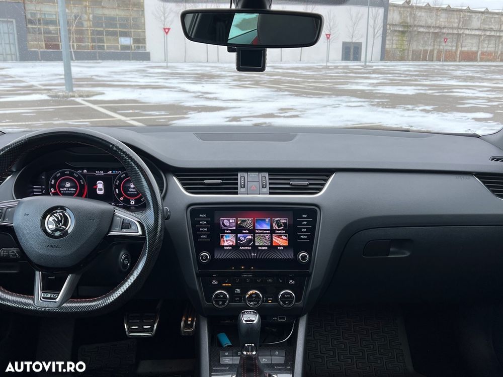 Skoda Octavia 2.0 245 TSI DSG RS - 7
