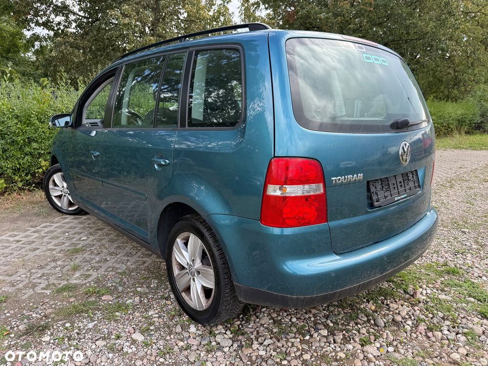 Volkswagen Touran 1.9 TDI DSG Trendline - 5