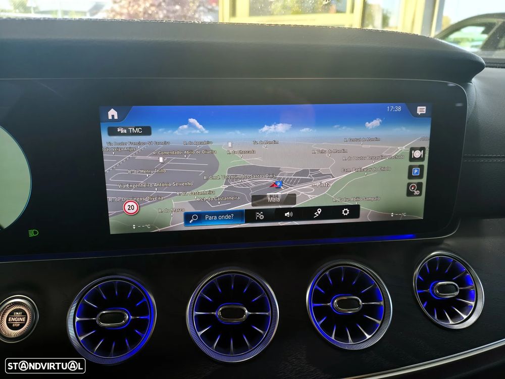 Mercedes-Benz E 200 AMG Line - 18