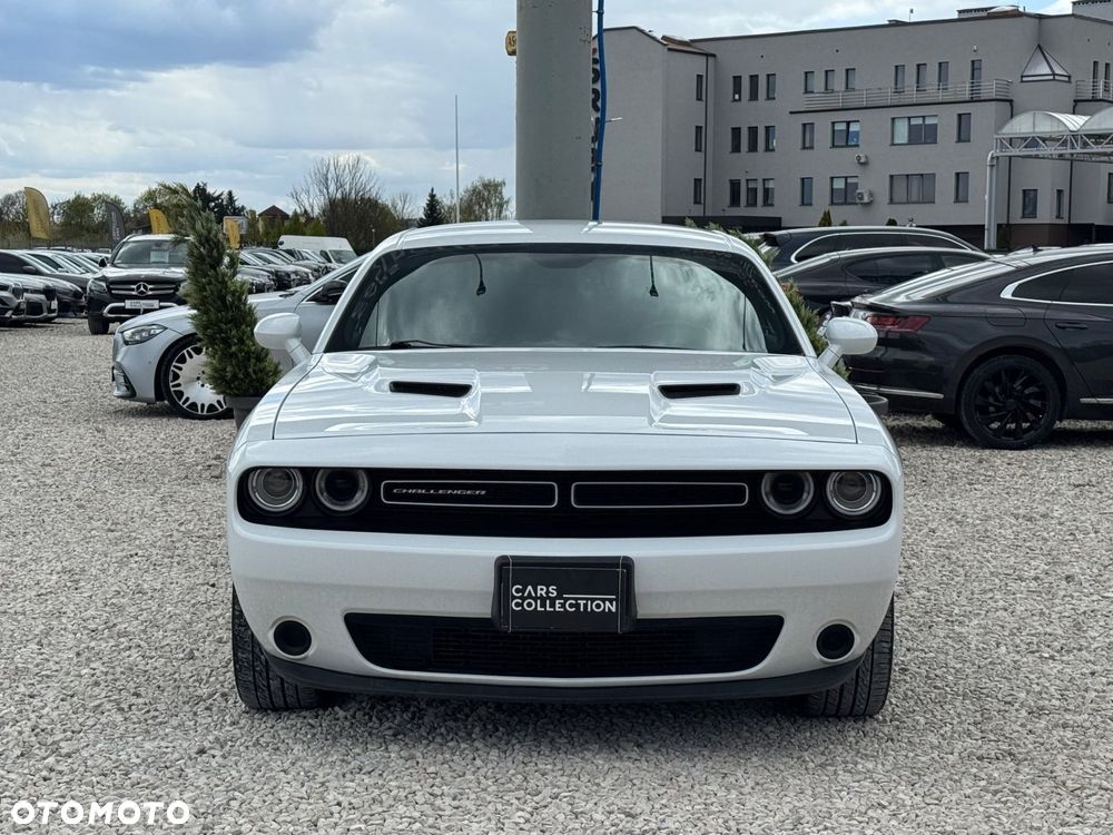 Dodge Challenger - 10