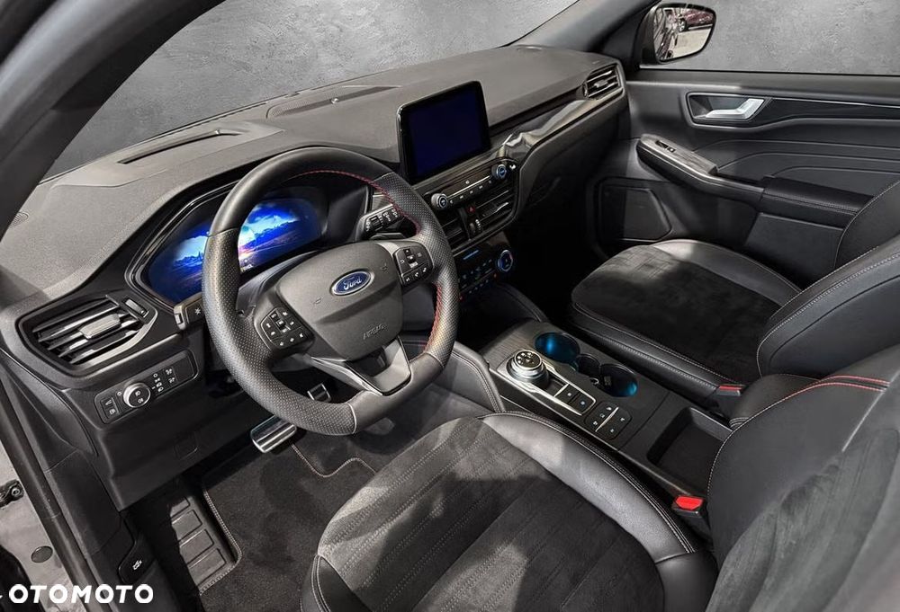 Ford Kuga 2.5P PHEV FWD ST-Line - 24