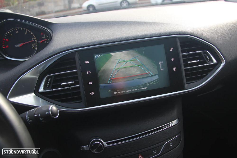 Peugeot 308 SW e-HDi 115 Stop & Start Allure - 11