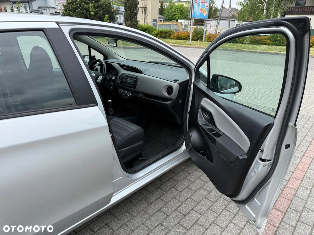 Toyota Yaris 1.33 Active EU6 - 11