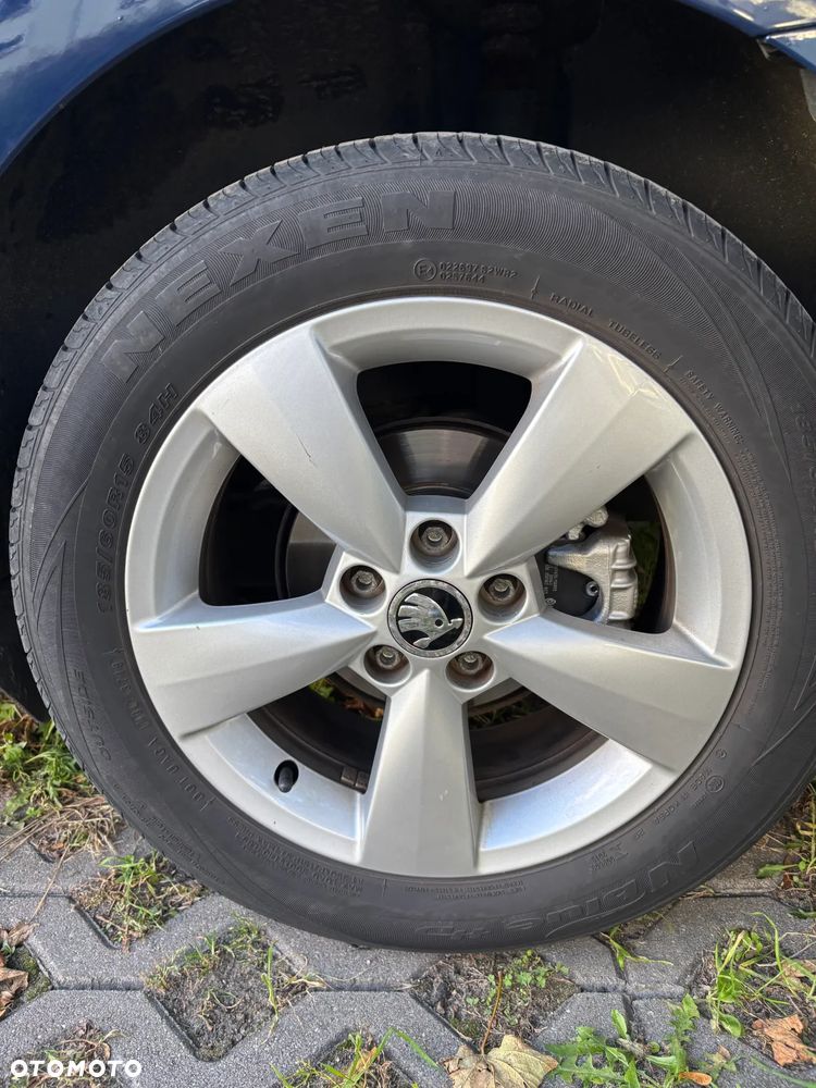 Skoda RAPID 1.2 TSI Active - 8