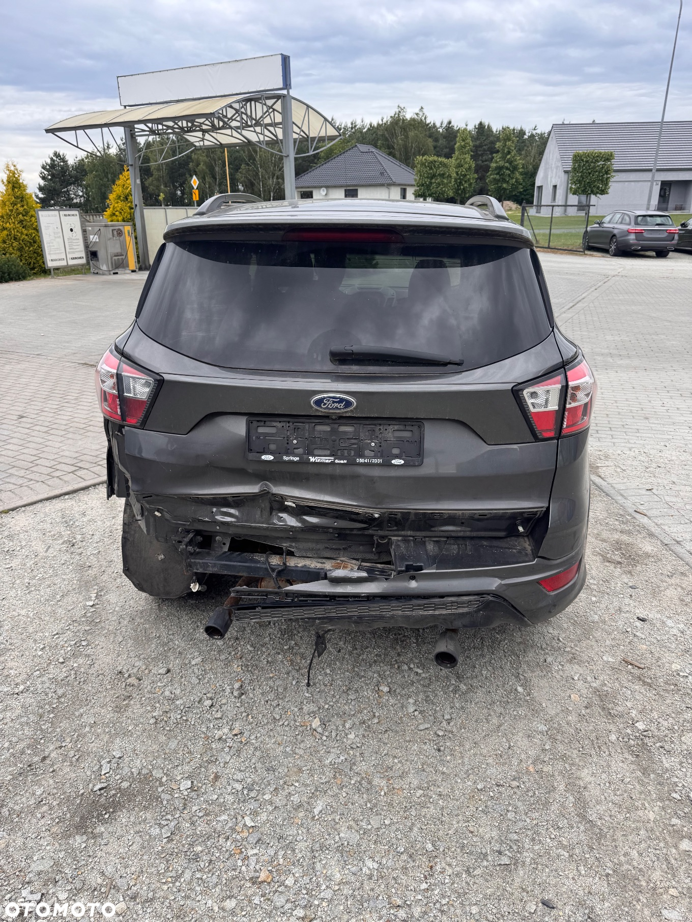 Ford Kuga 1.5 EcoBoost 2x4 ST-Line - 3
