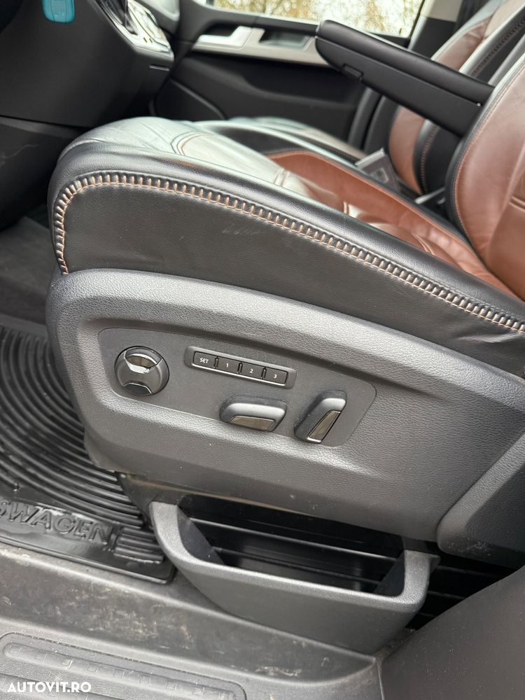 Volkswagen Multivan - 8