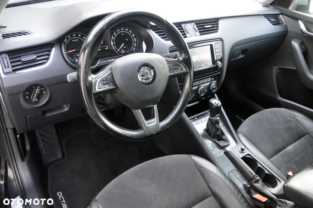 Skoda Octavia Scout 2.0 TDI 4x4 DSG - 7