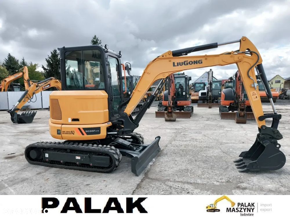 Liu Gong Mini koparka LIU GONG  9035 FZTS  ,NOWA ,  2026 rok nie mylić   JCB - 4